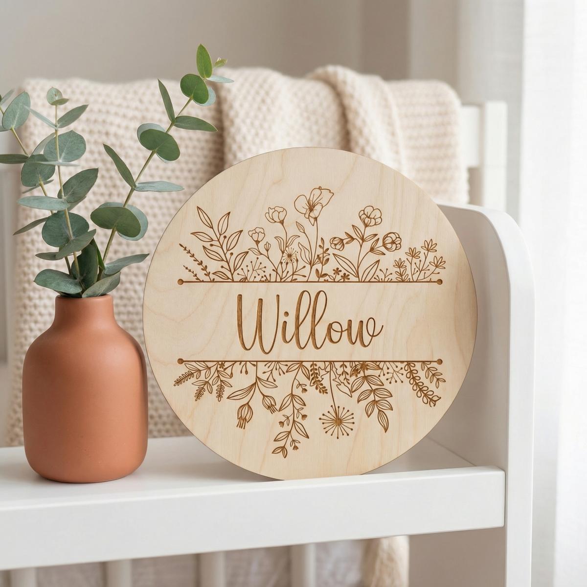 Personalized Floral Round Wood - Baby Nursery Baby recension och pris